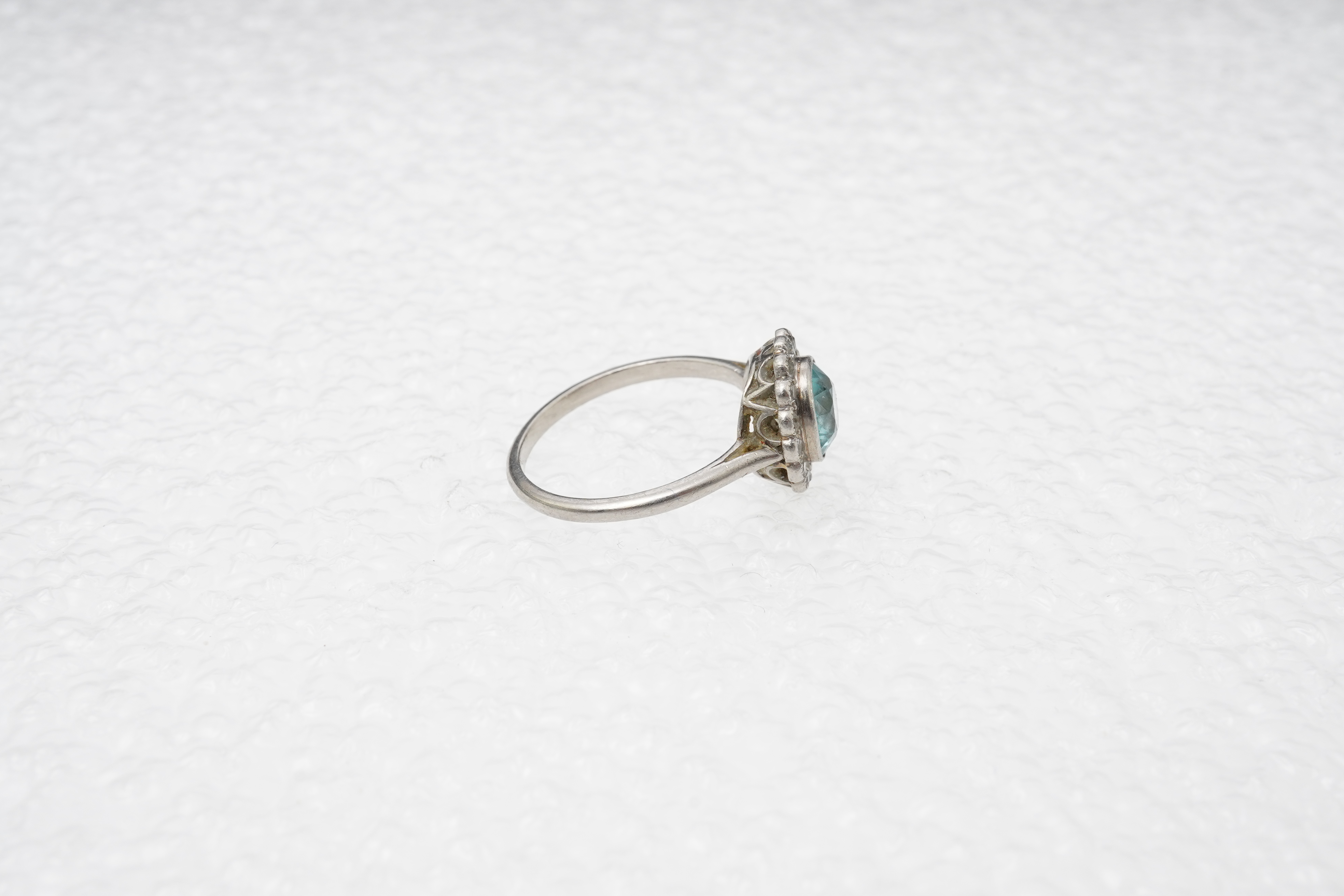 A Zircon and diamond cluster ring, early 20th century